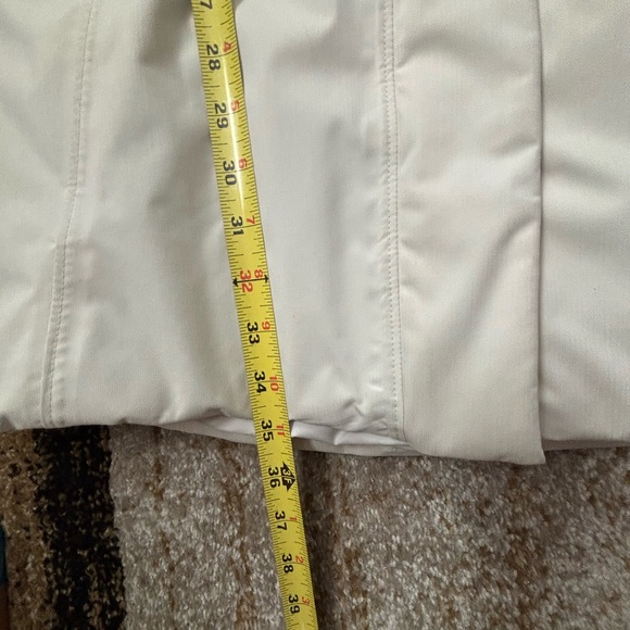The North Face Women's Cream Arctic Down Parka - Picture 7 of 12